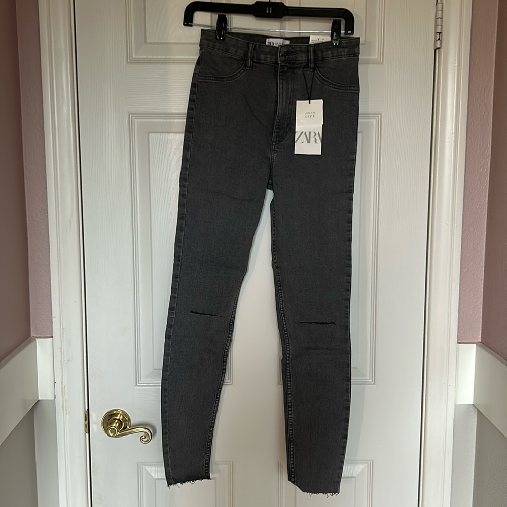 NWT ZARA SUPER ELASTIC GREY SKINNY JEAN